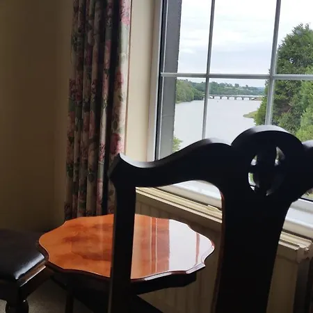 Coolcower House 3* Мэкрум