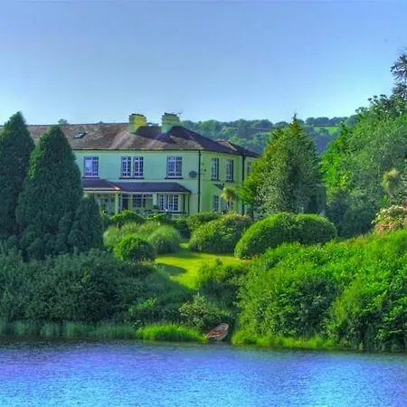 Coolcower House بيت ضيافة ماكروم