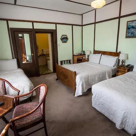 Guest house Coolcower House 2*