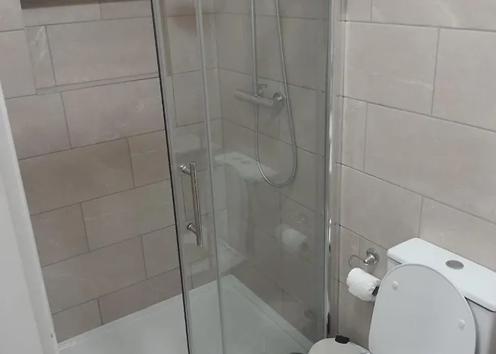 Coolcower House בית הארחה