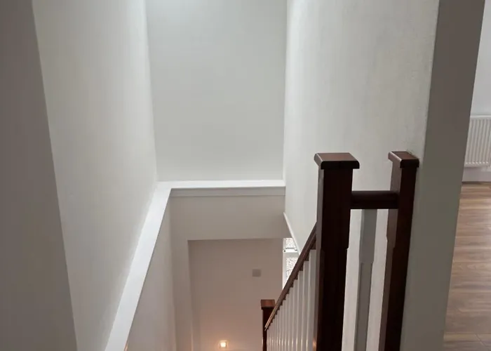 Coolcower House בית הארחה 3*