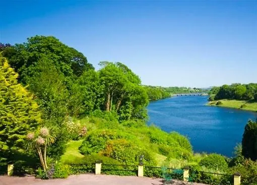 Guest house Coolcower House