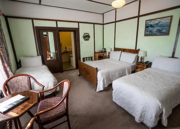 Guest house Coolcower House 3*